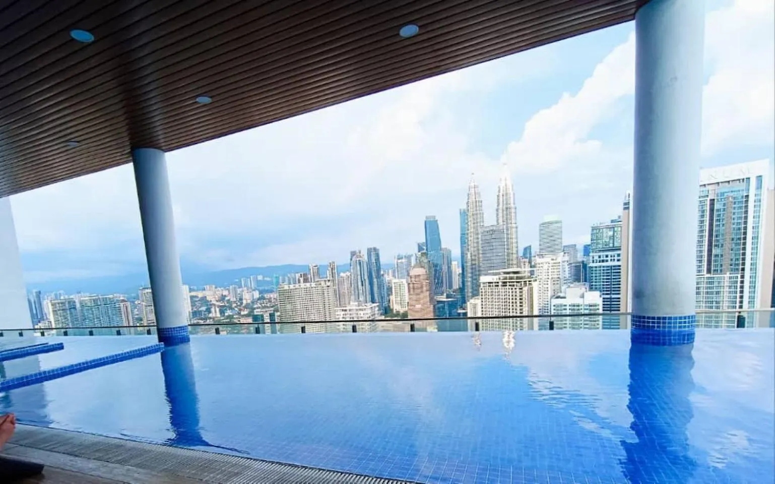 The Luxe Klcc By Luxury World Daire Kuala Lumpur