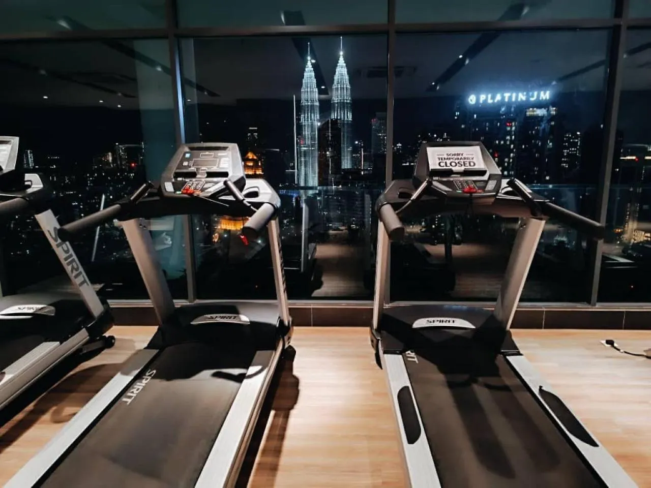 The Luxe Klcc By Luxury World Daire Kuala Lumpur