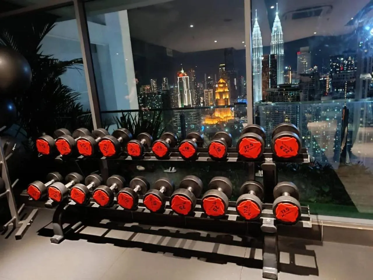 The Luxe Klcc By Luxury World Daire Kuala Lumpur Malezya