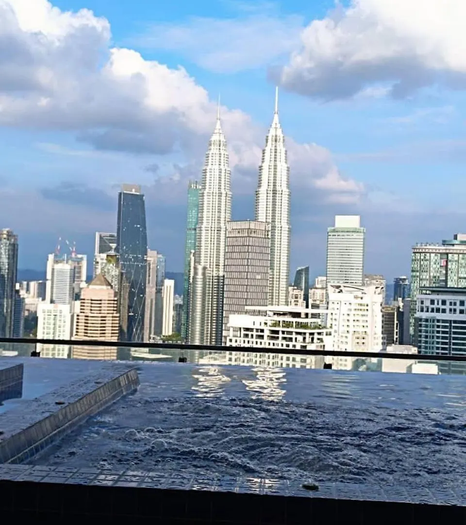 The Luxe Klcc By Luxury World Daire Kuala Lumpur 0*,