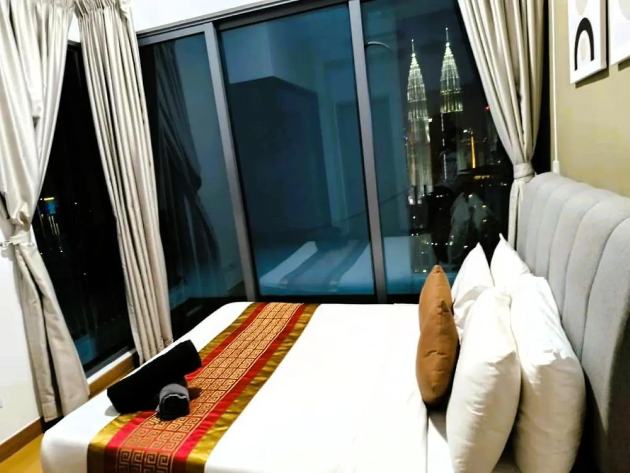 The Luxe Klcc By Luxury World Daire Kuala Lumpur 0*,